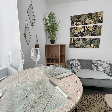 T2 Au Coeur De La Vieille Historique *